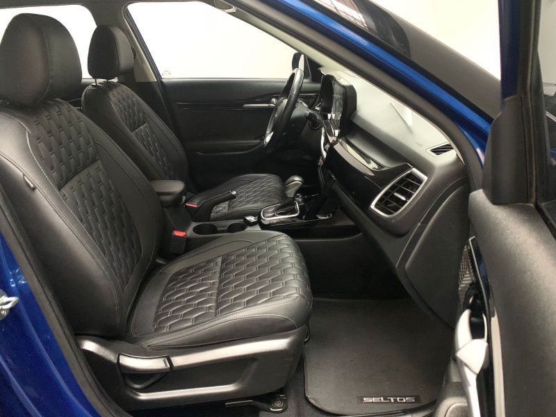KIA Seltos  5 pts. EX Pack, 1.6l, TA, a/ac., piel, RA-17 2022
